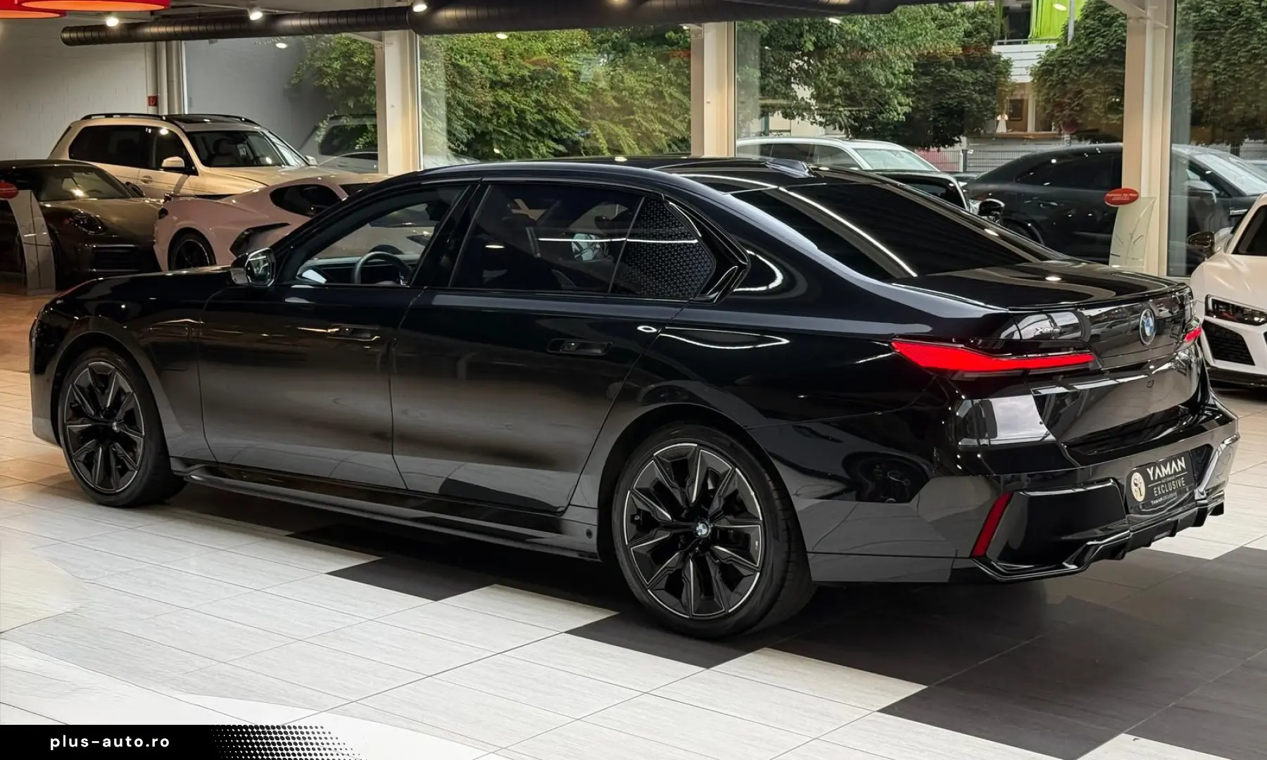BMW 750 e xDr M Sport Pano-SKY Aut-Türen B&W