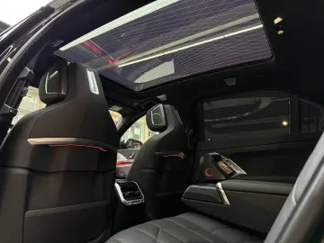 BMW 750 e xDr M Sport Pano-SKY Aut-Türen B&W