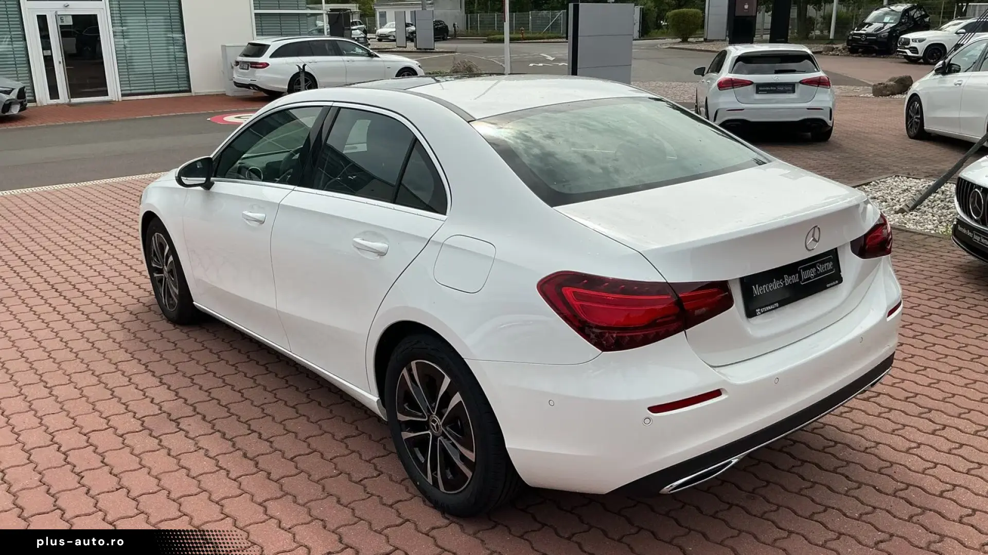 Mercedes-Benz A 180 Progressive Line Advanced Pano Distr