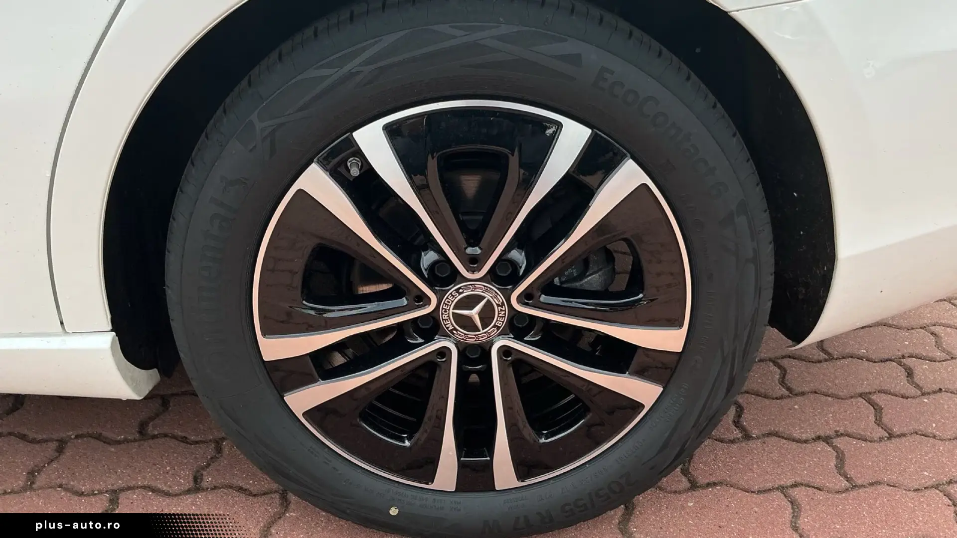 Mercedes-Benz A 180 Progressive Line Advanced Pano Distr