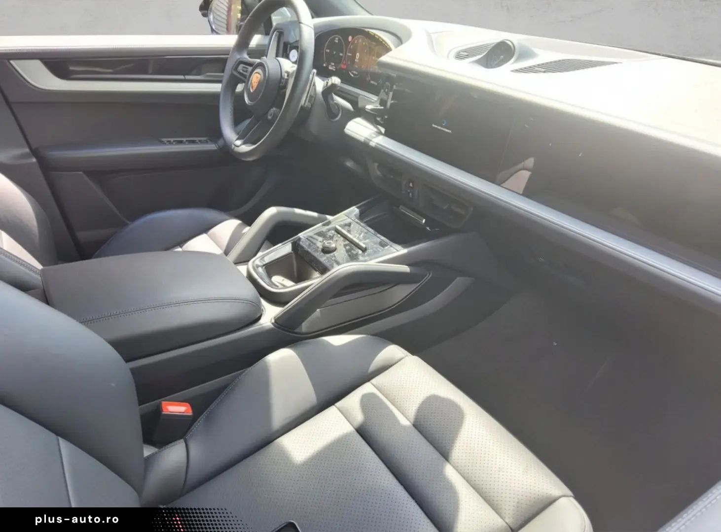 PORSCHE Cayenne E-Hybrid Pano SoftC ACC 360 HuD Bose 14w