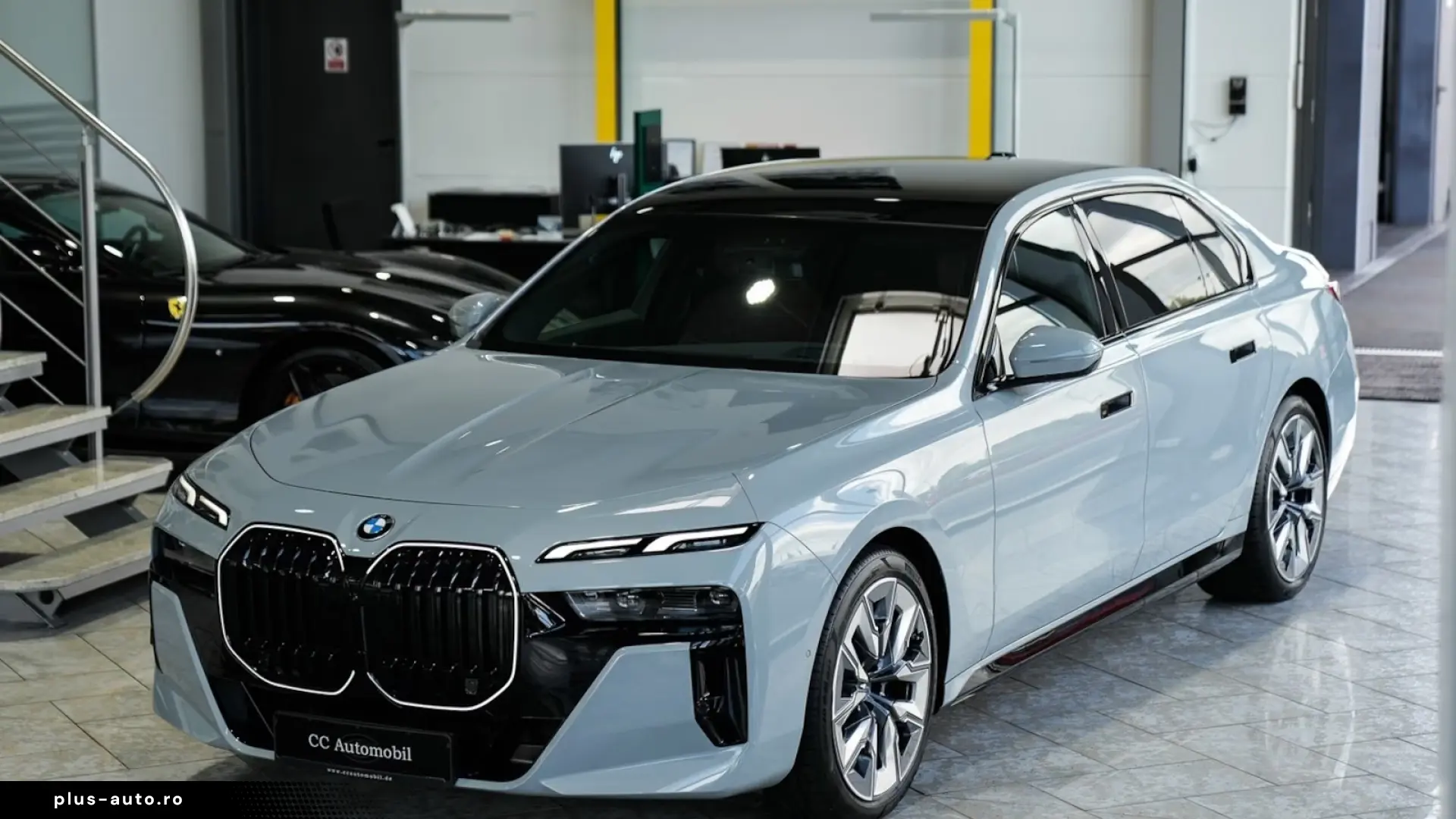 BMW 740xd M SPORT PRO Rear Interior SkyLounge