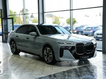 BMW 740xd M SPORT PRO Rear Interior SkyLounge