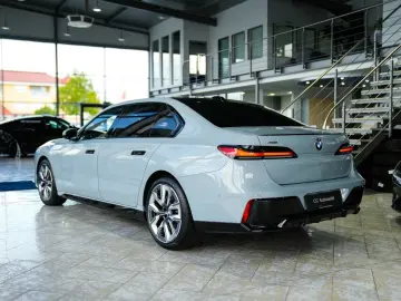 BMW 740xd M SPORT PRO Rear Interior SkyLounge