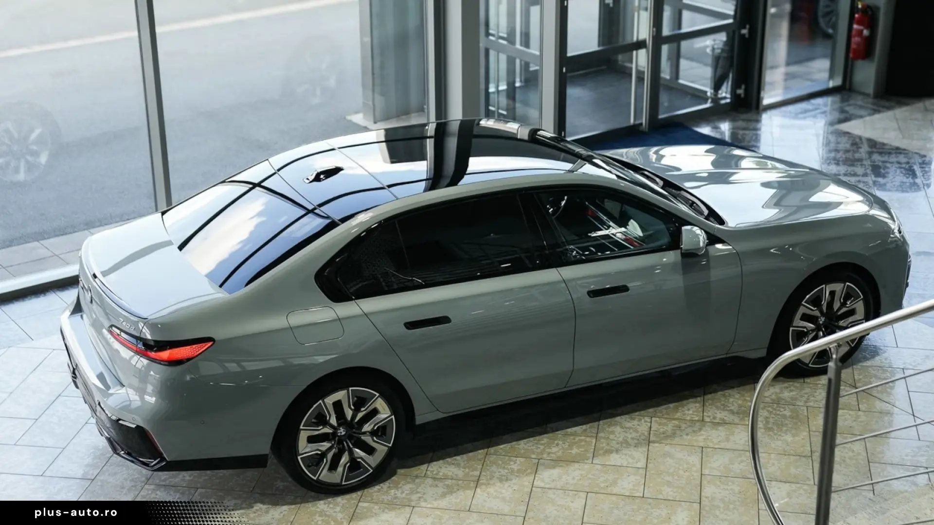 BMW 740xd M SPORT PRO Rear Interior SkyLounge