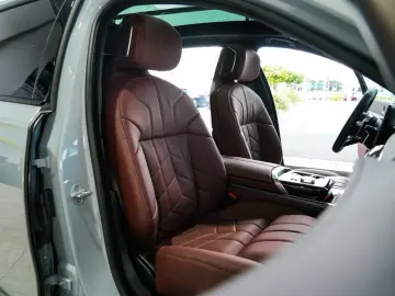 BMW 740xd M SPORT PRO Rear Interior SkyLounge