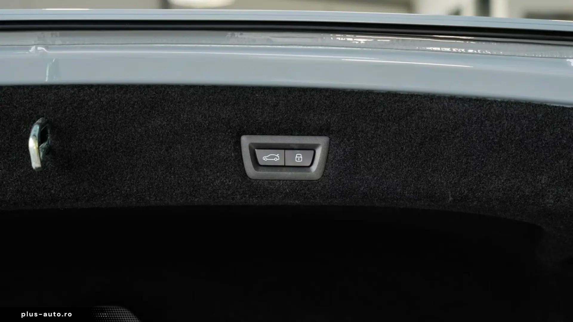 BMW 740xd M SPORT PRO Rear Interior SkyLounge