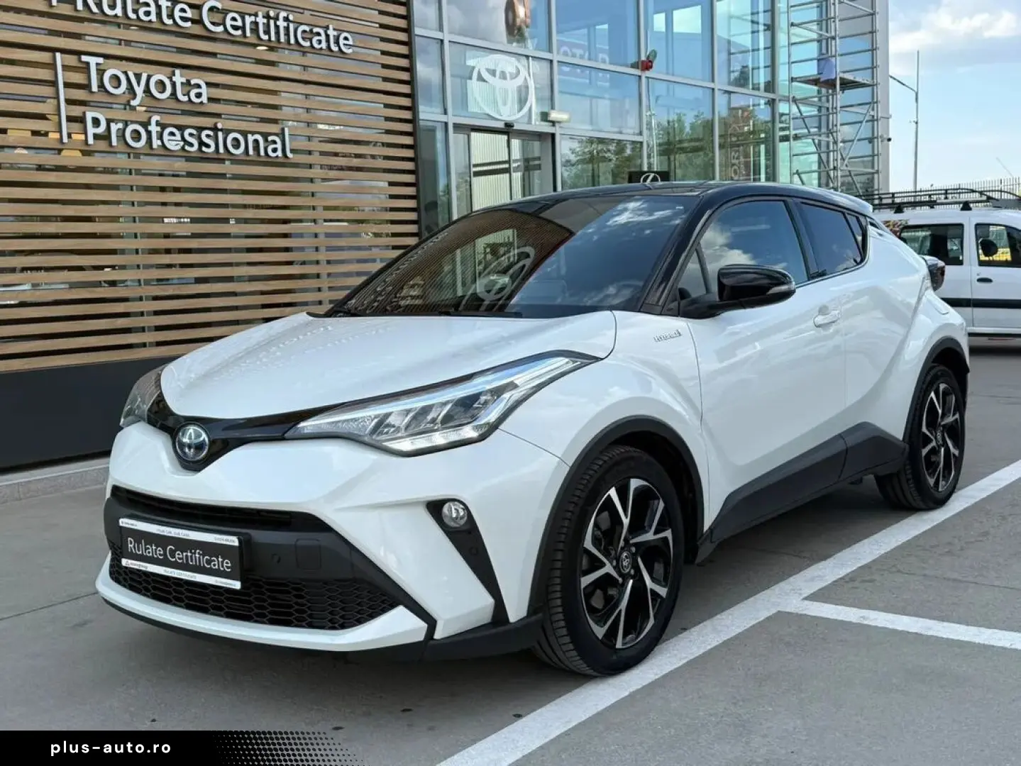 Toyota C-hr Style Bi-tone 1.8 Hybrid 122 Cp