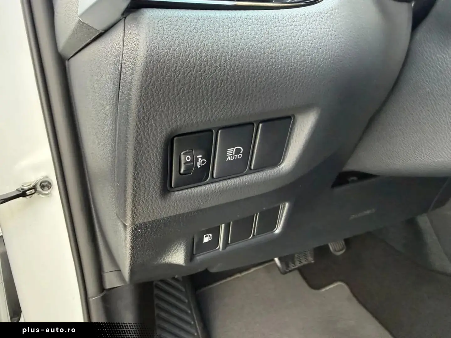 Toyota C-hr Style Bi-tone 1.8 Hybrid 122 Cp