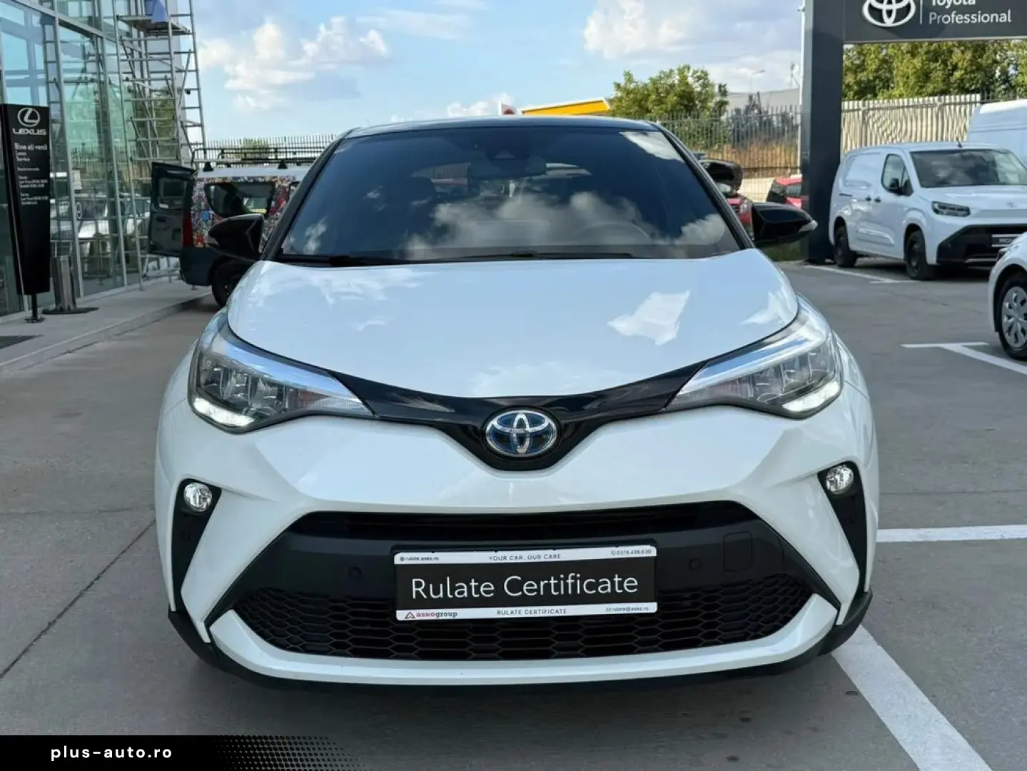 Toyota C-hr Style Bi-tone 1.8 Hybrid 122 Cp