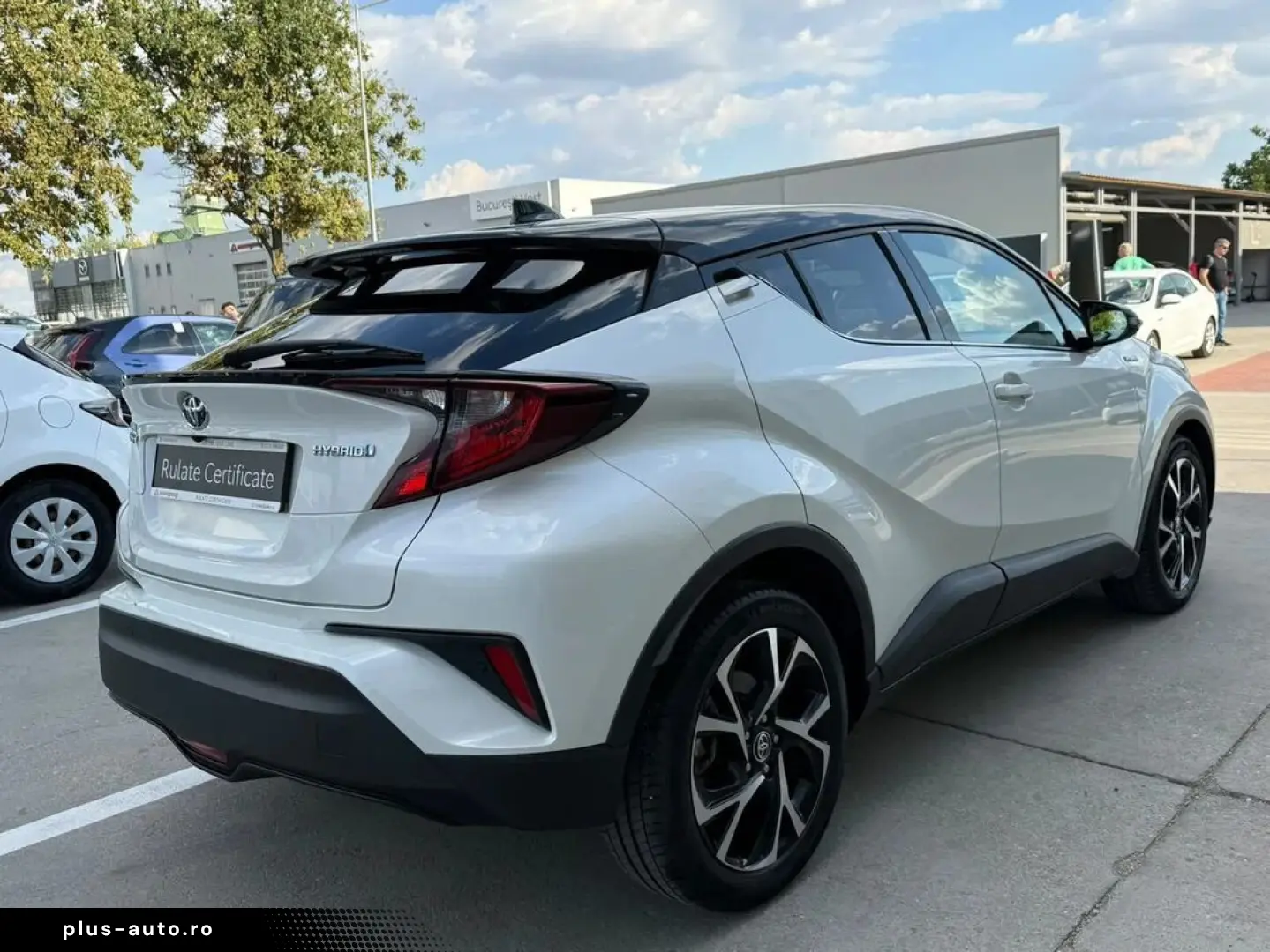 Toyota C-hr Style Bi-tone 1.8 Hybrid 122 Cp