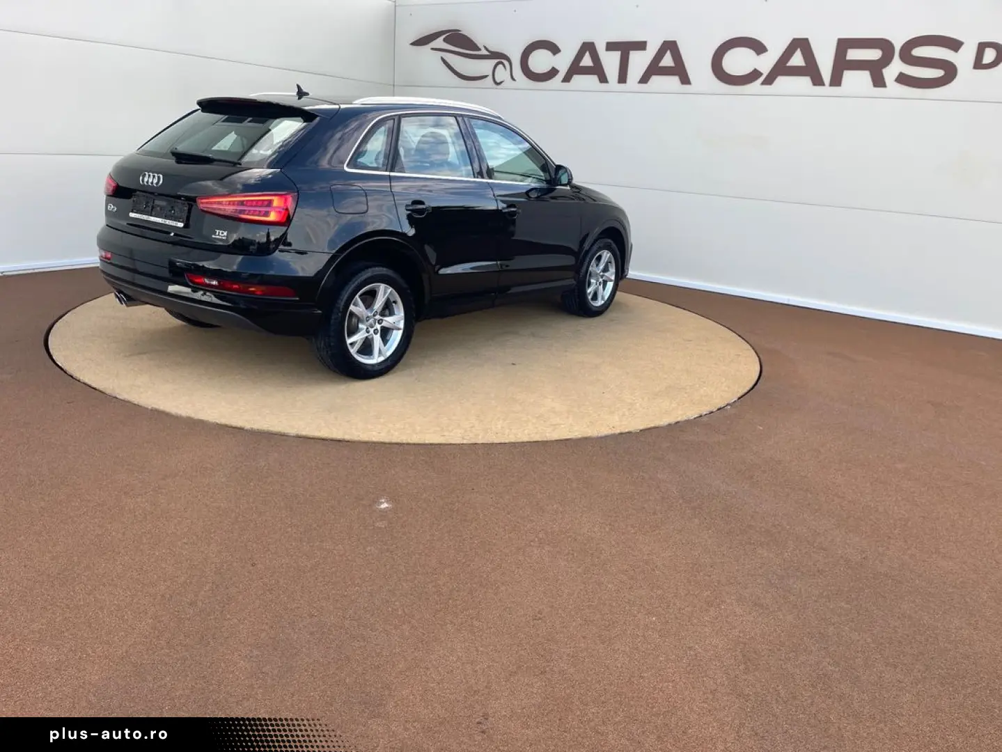 Audi Q3 2.0TDI  150CP  Quattro  LED  Navi  Comenzi volan  PD