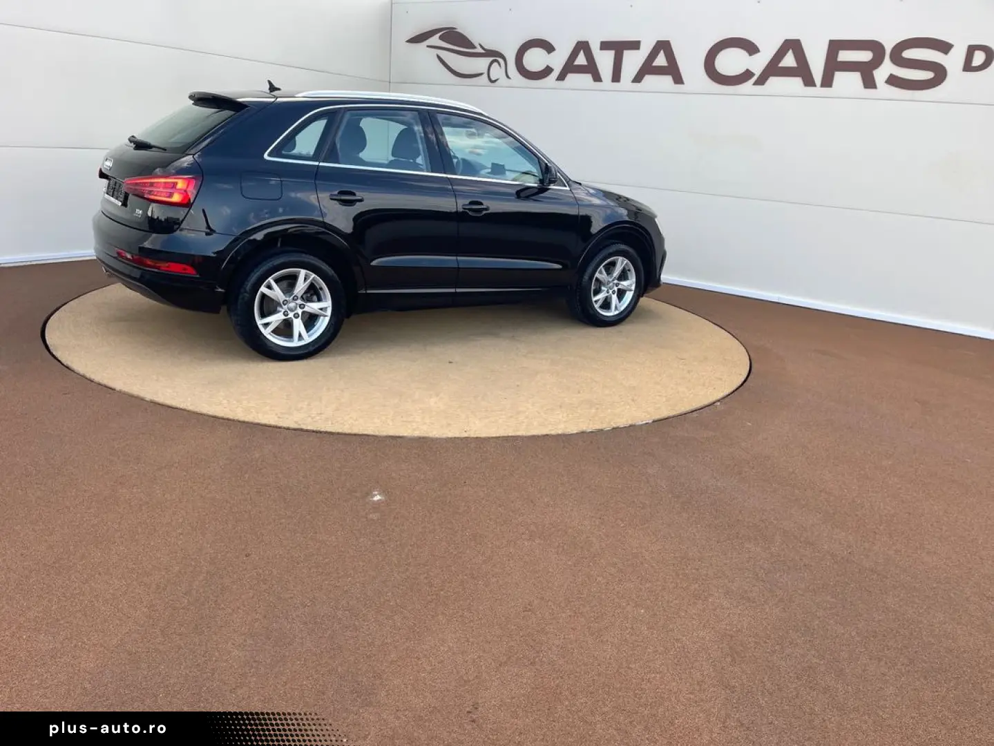 Audi Q3 2.0TDI  150CP  Quattro  LED  Navi  Comenzi volan  PD