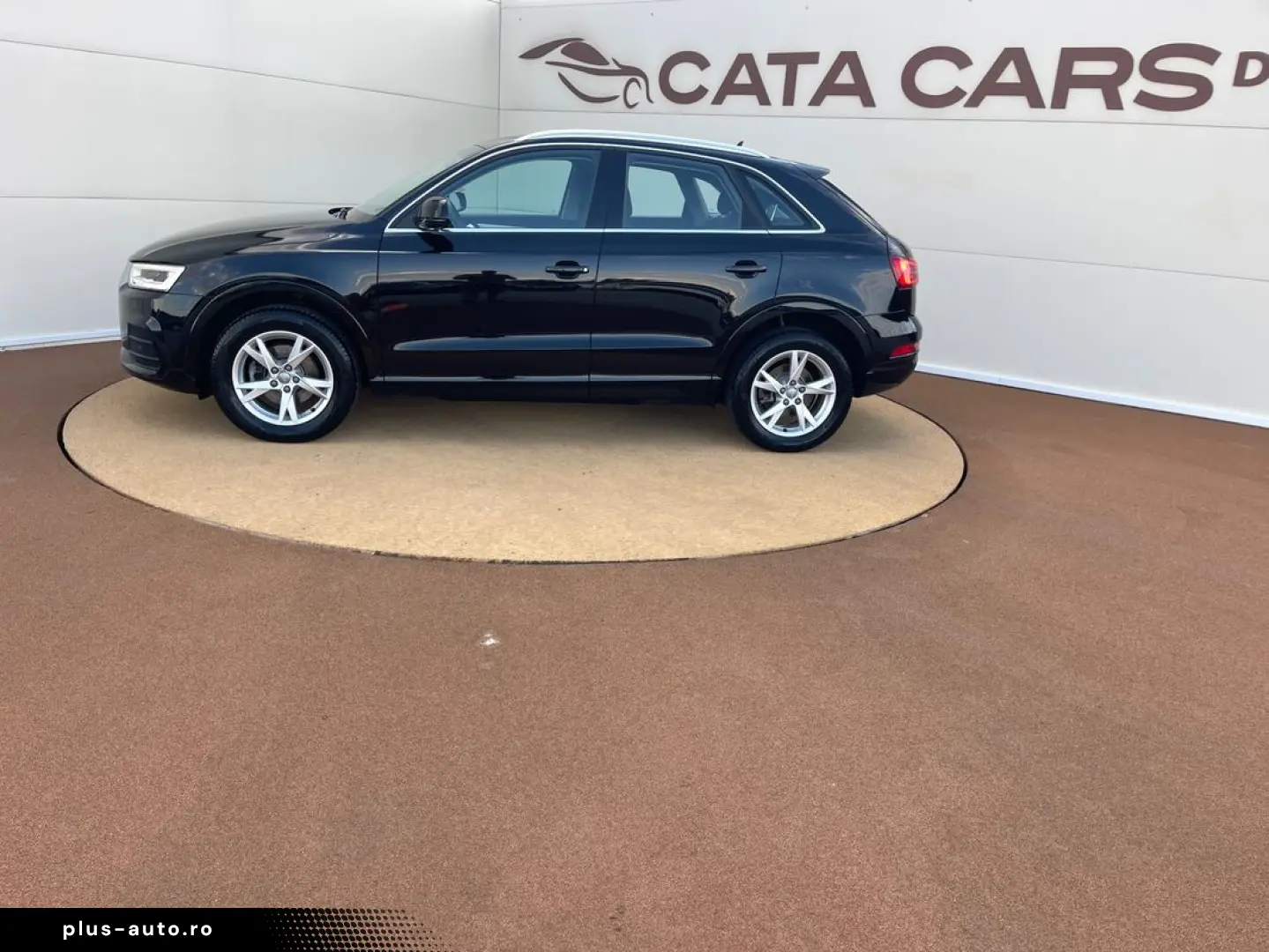 Audi Q3 2.0TDI  150CP  Quattro  LED  Navi  Comenzi volan  PD