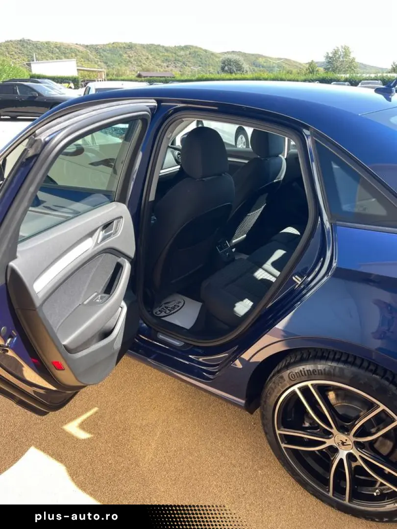 Audi A3  2.0TDI  150CP  BI-Xenon  Navi  Comenzi volan  Pilot