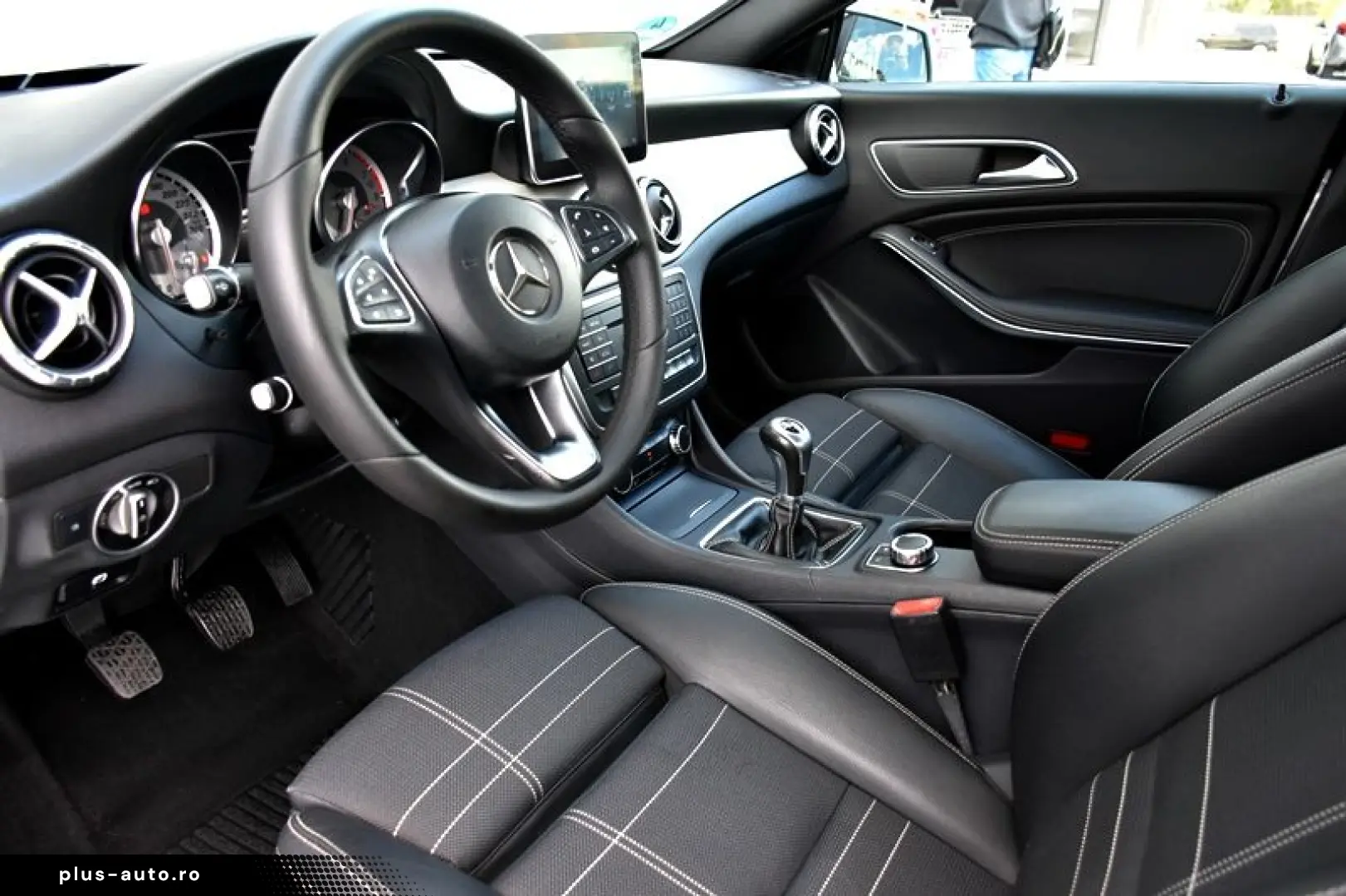 Mercedes-Benz Cla-180