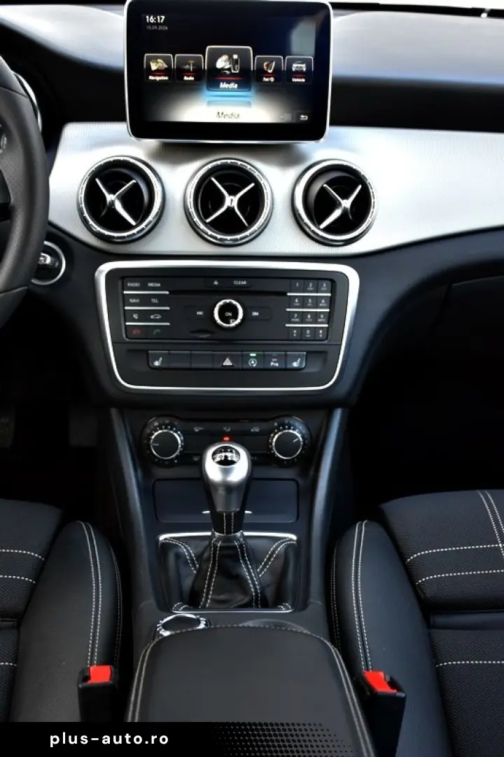 Mercedes-Benz Cla-180