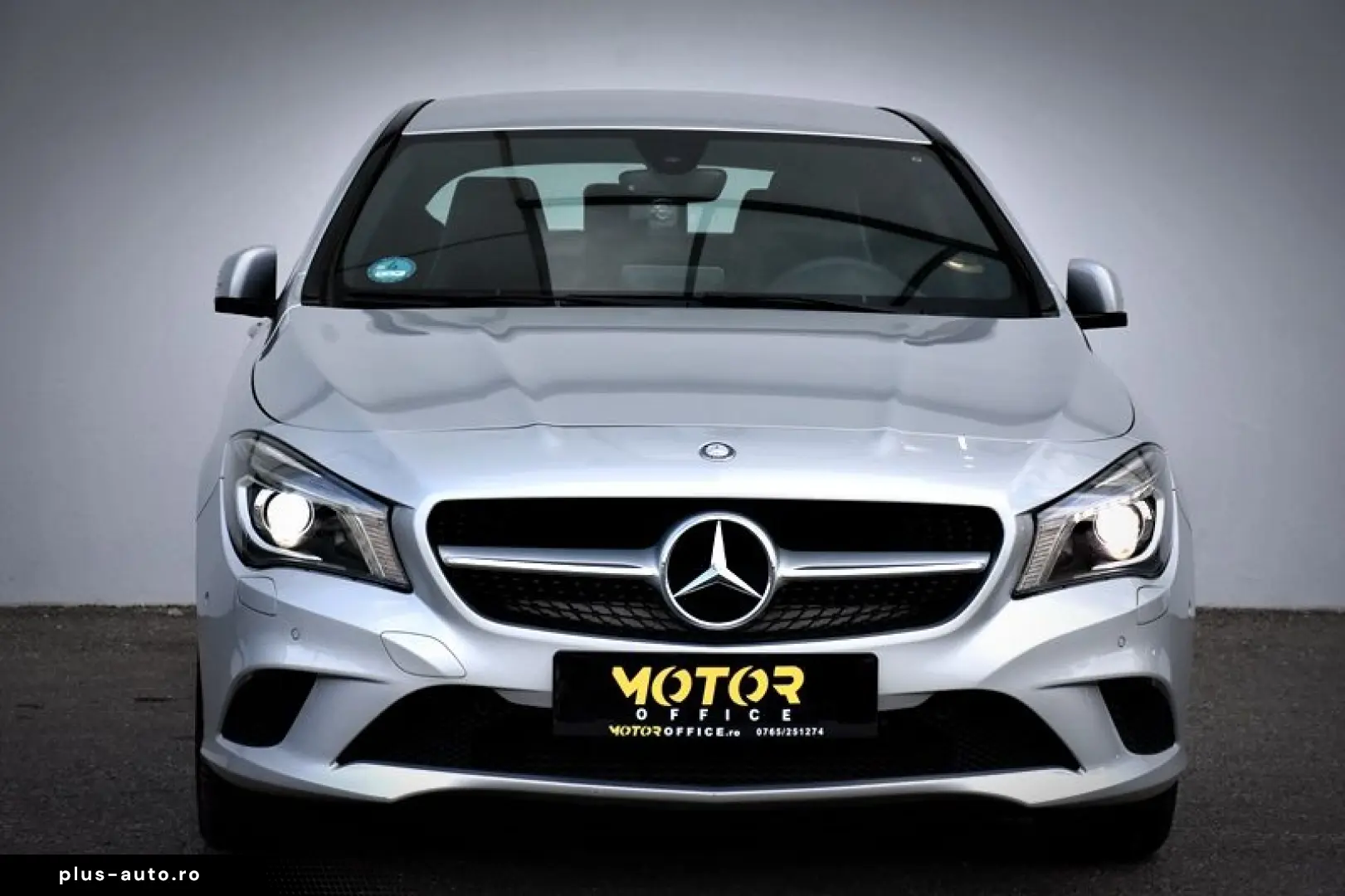 Mercedes-Benz Cla-180