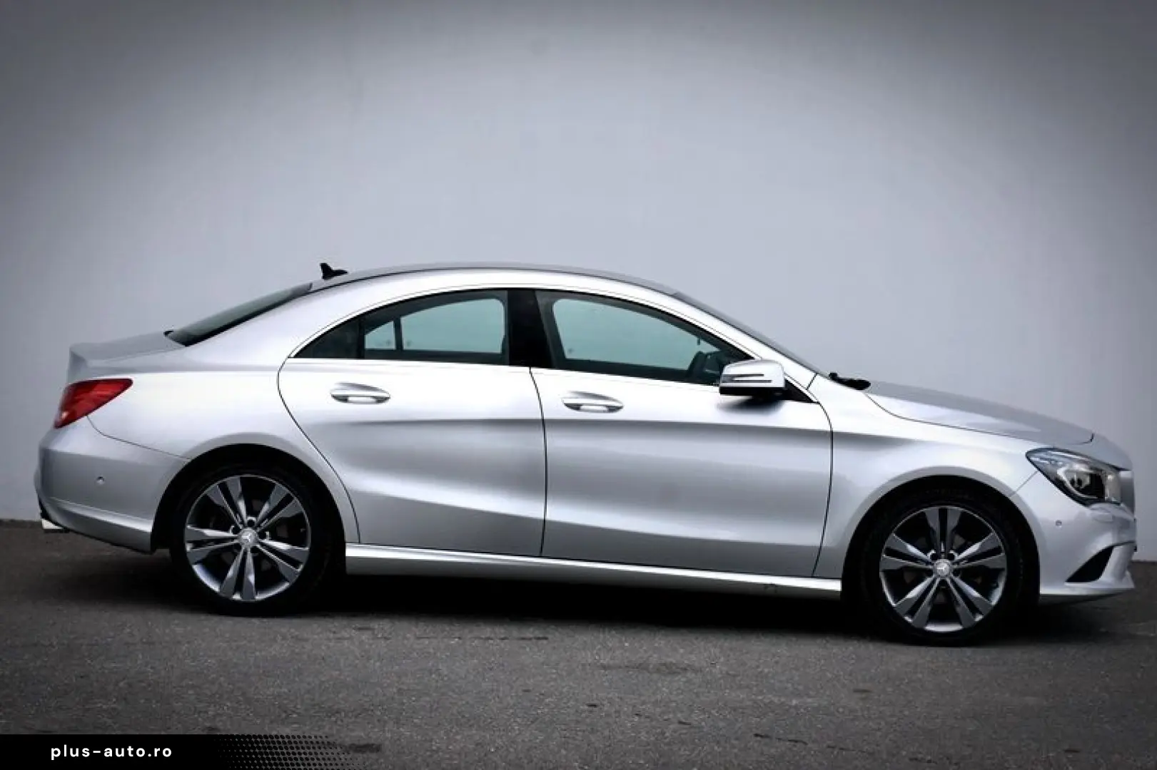 Mercedes-Benz Cla-180