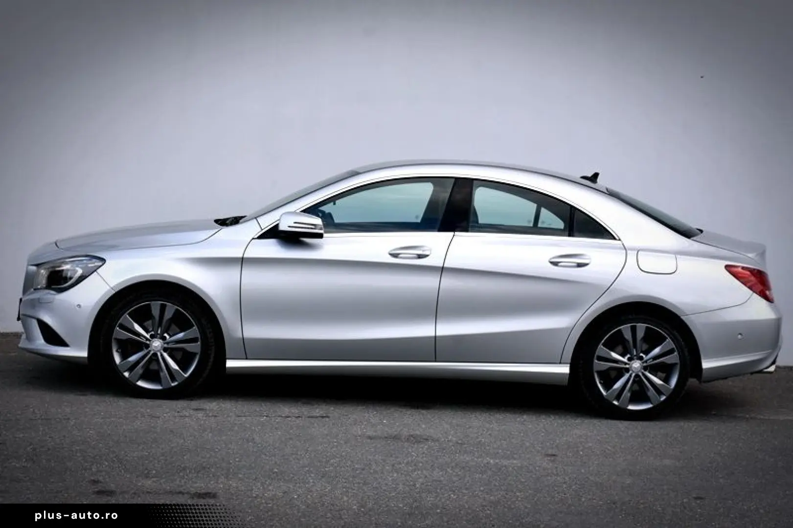 Mercedes-Benz Cla-180