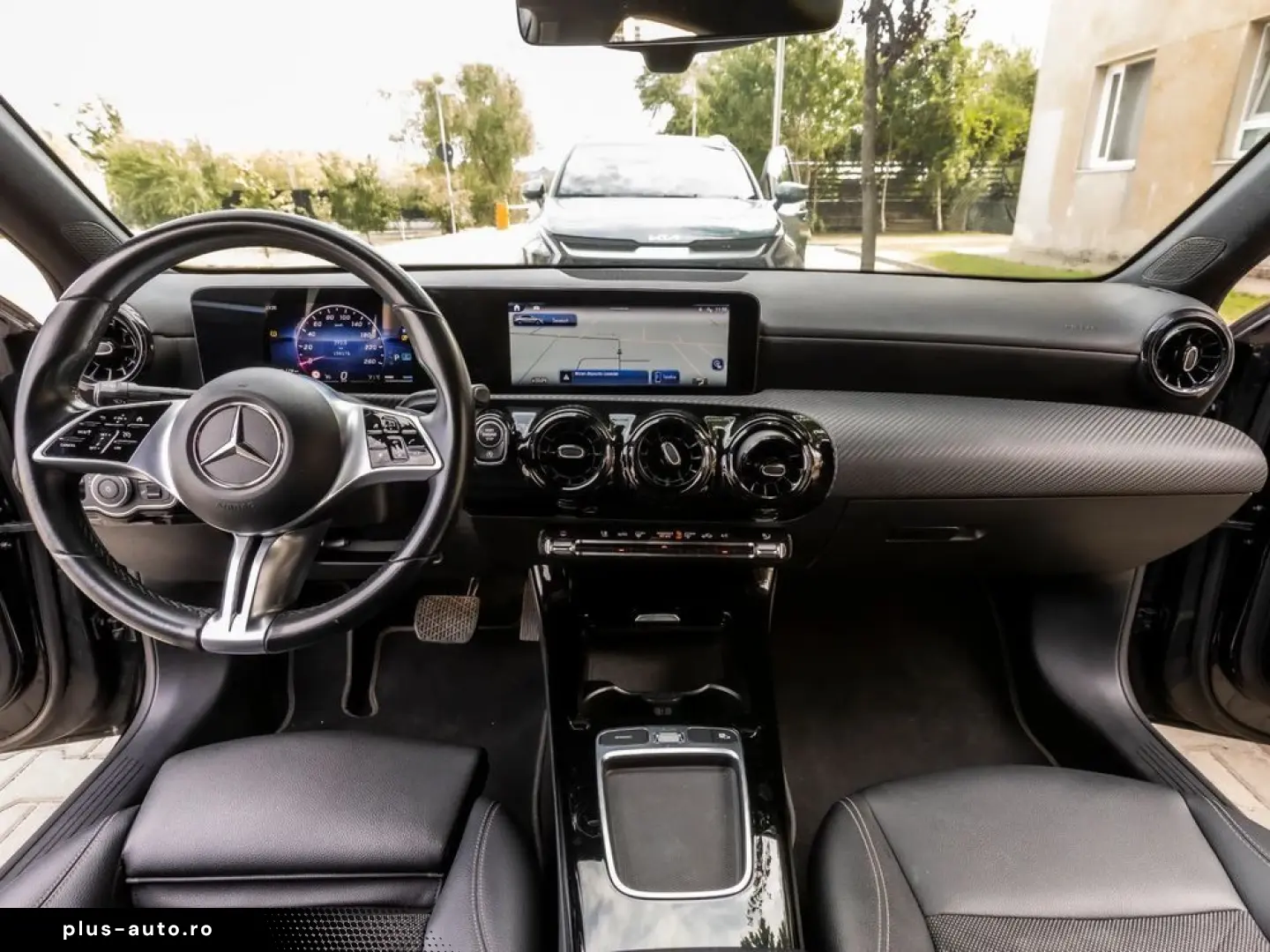 Mercedes-Benz A-180