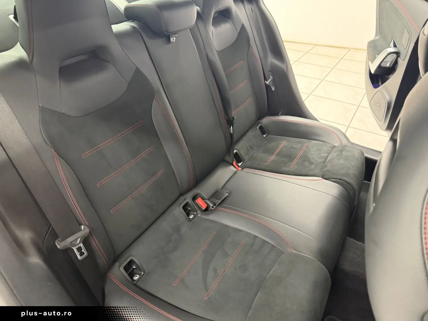 MERCEDES-BENZ CLA 200 AMG Line
