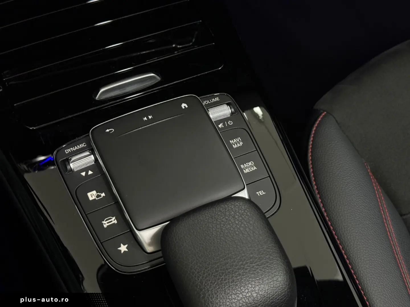 MERCEDES-BENZ CLA 200 AMG Line