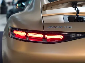 MERCEDES-BENZ AMG GT 43 kalaharigold MATTLACK Perfor…