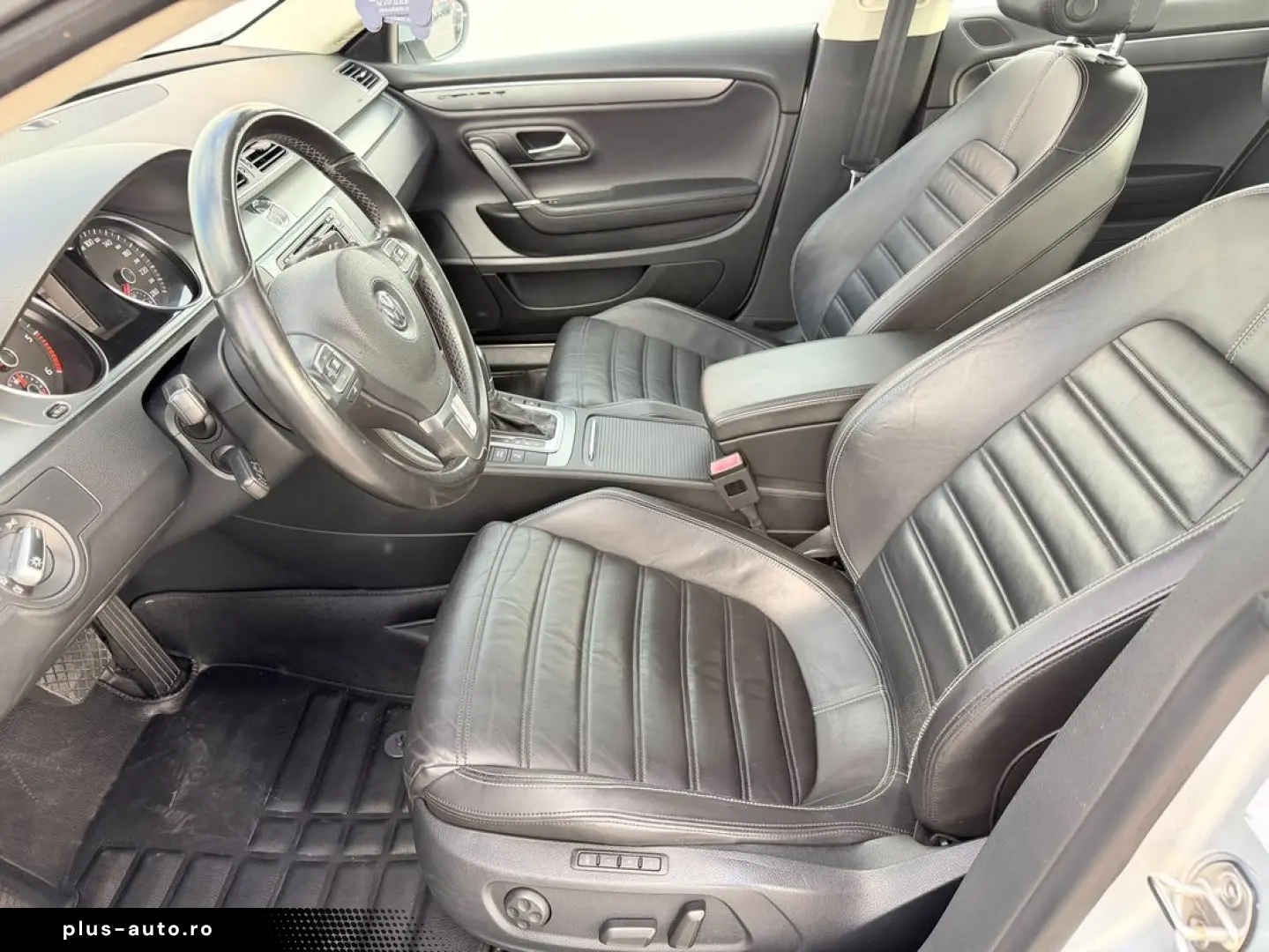 Volkswagen Passat-Cc