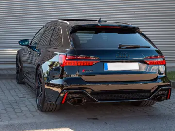 AUDI RS6 Avant 4.0 TFSI Quattro Performance