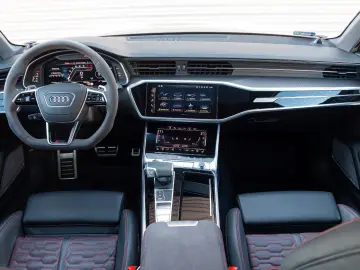 AUDI RS6 Avant 4.0 TFSI Quattro Performance