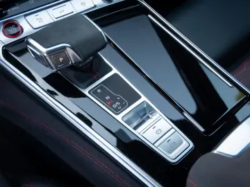 AUDI RS6 Avant 4.0 TFSI Quattro Performance