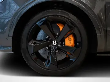 Bentley Bentayga Speed V8  MY2026