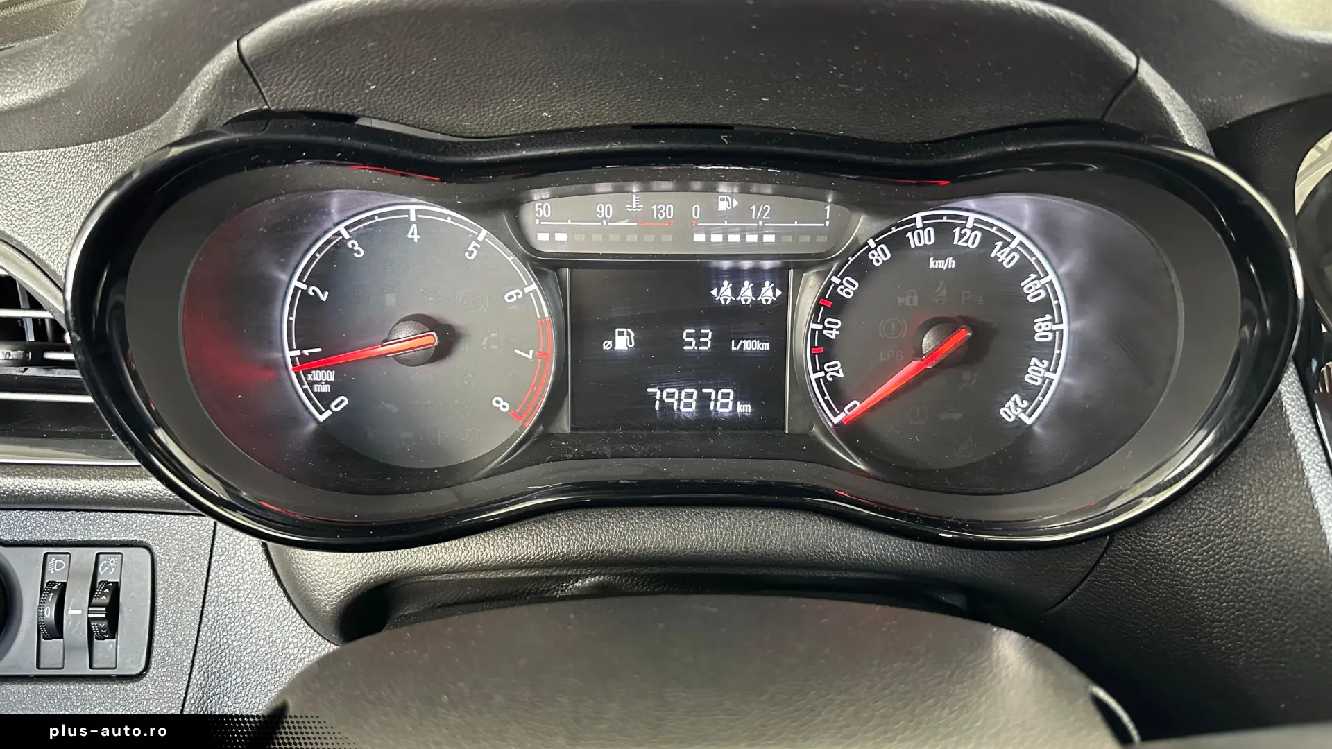 Opel Karl 1.0 Benzina 74 CP An 2019