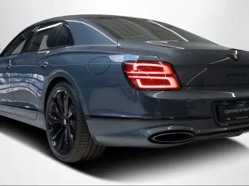 Bentley Flying Spur V8 Hybrid MY26