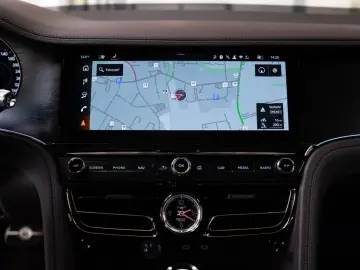 Bentley Flying Spur V8 Hybrid MY26