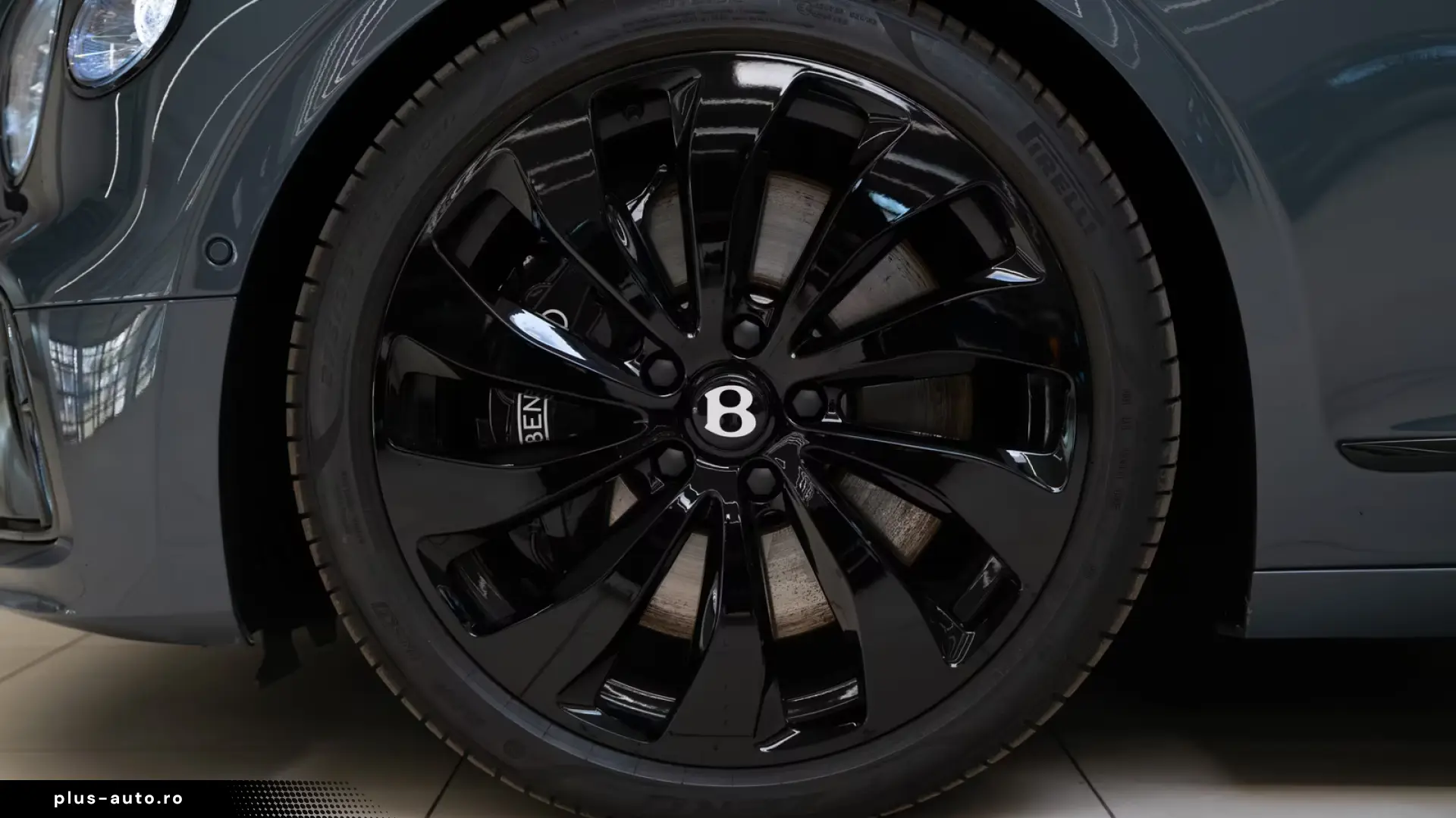 Bentley Flying Spur V8 Hybrid MY26
