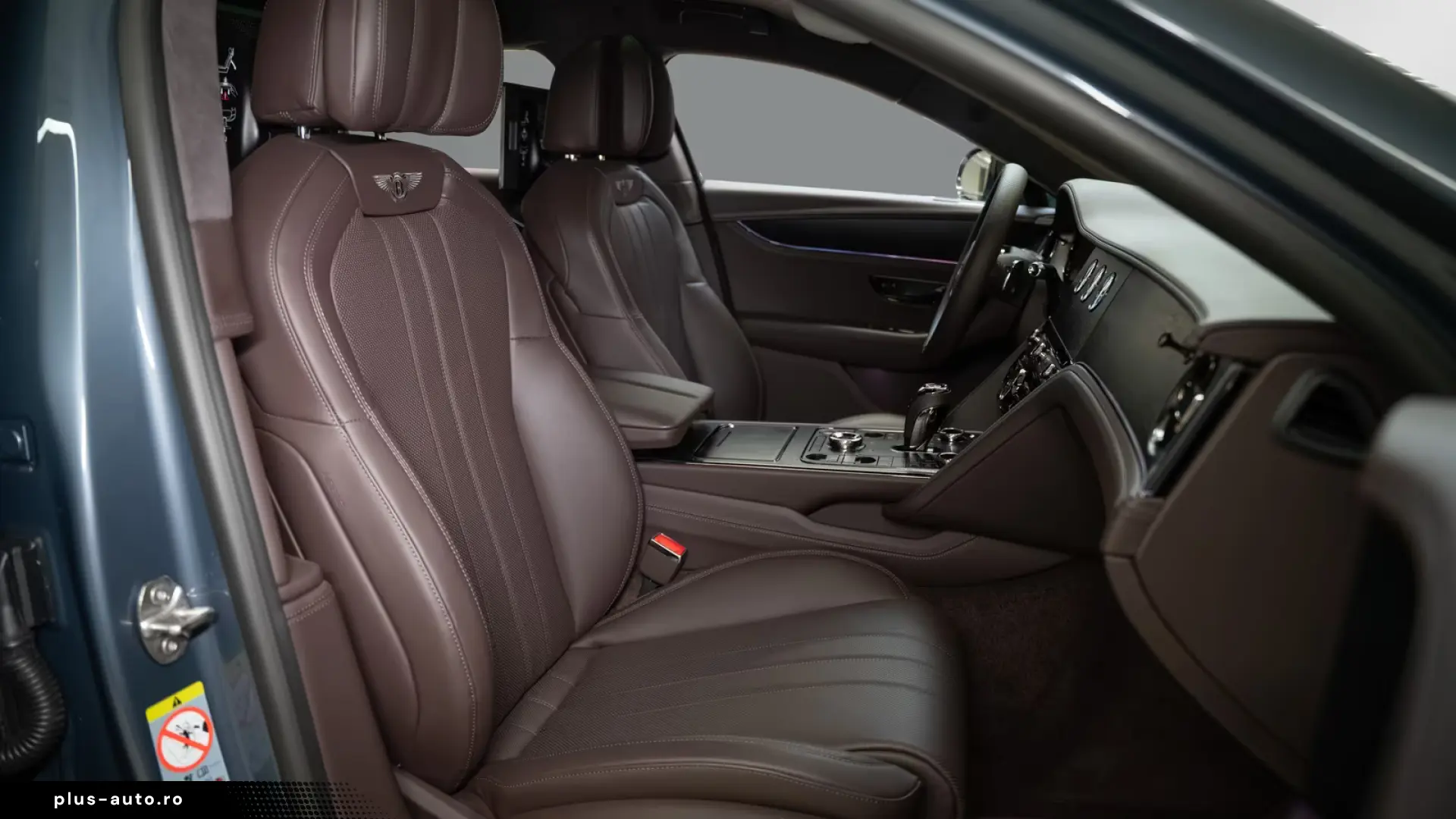 Bentley Flying Spur V8 Hybrid MY26