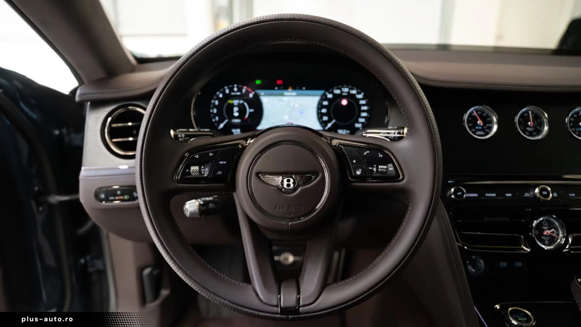 Bentley Flying Spur V8 Hybrid MY26