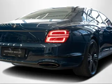 Bentley Flying Spur Azure V8 Hybrid