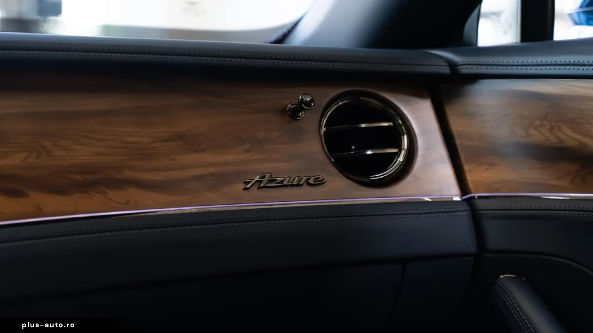 Bentley Flying Spur Azure V8 Hybrid