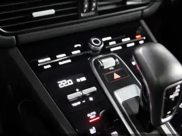 PORSCHE Cayenne 2.9 V6 S Tiptronic PANO   NAVI   MwSt