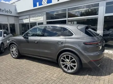 PORSCHE Cayenne S HuD Pano 21  Standhz. InnoDrive Kamera