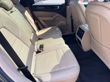 PORSCHE Cayenne S HuD Pano 21  Standhz. InnoDrive Kamera