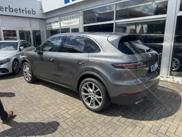 PORSCHE Cayenne S HuD Pano 21  Standhz. InnoDrive Kamera