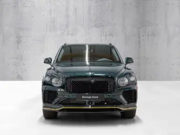 Bentley Bentayga Speed Akrapovic Exhaust  Parking