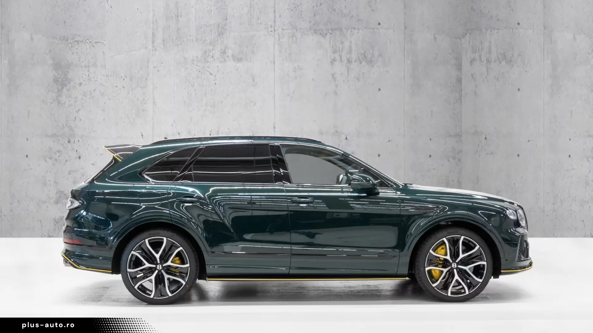 Bentley Bentayga Speed Akrapovic Exhaust  Parking