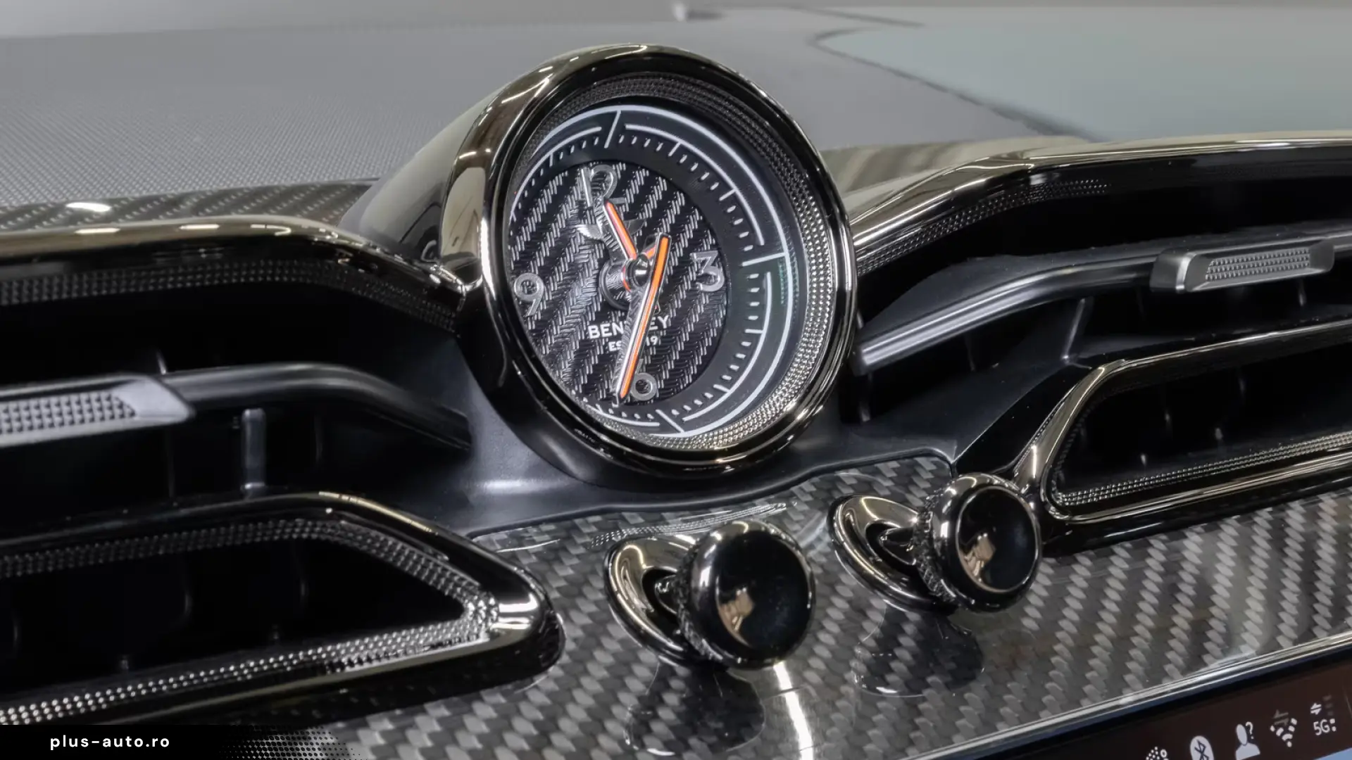 Bentley Bentayga Speed Akrapovic Exhaust  Parking