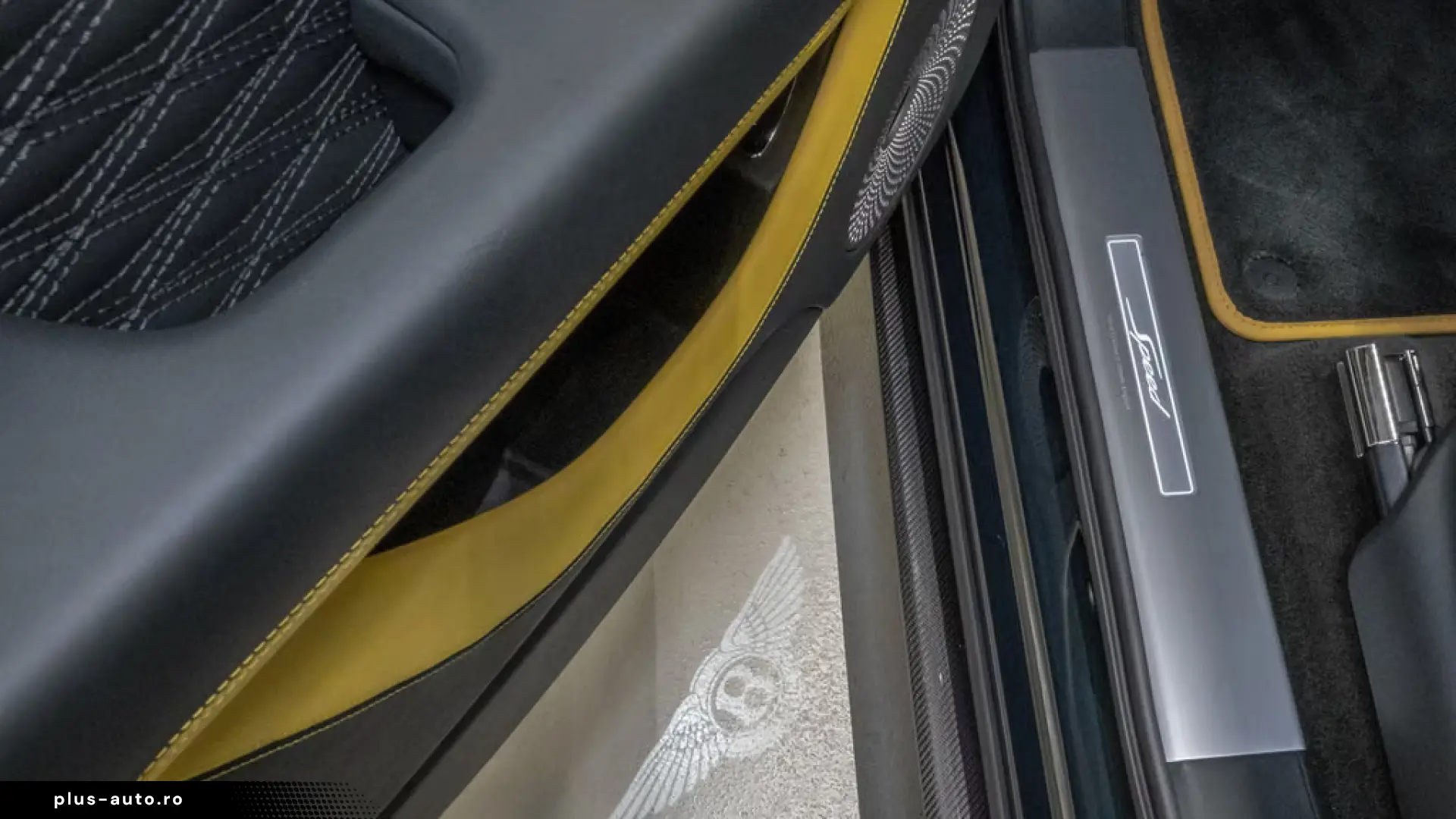 Bentley Bentayga Speed Akrapovic Exhaust  Parking