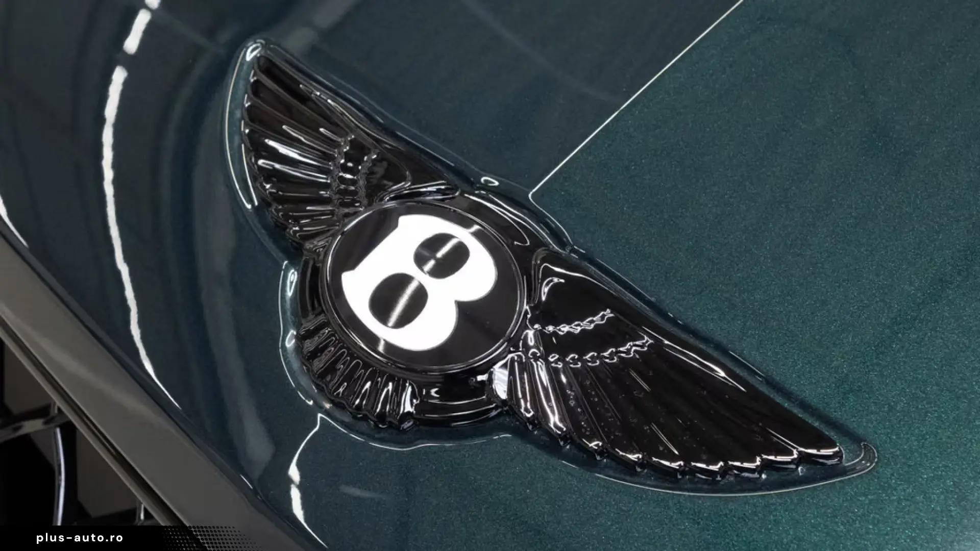 Bentley Bentayga Speed Akrapovic Exhaust  Parking